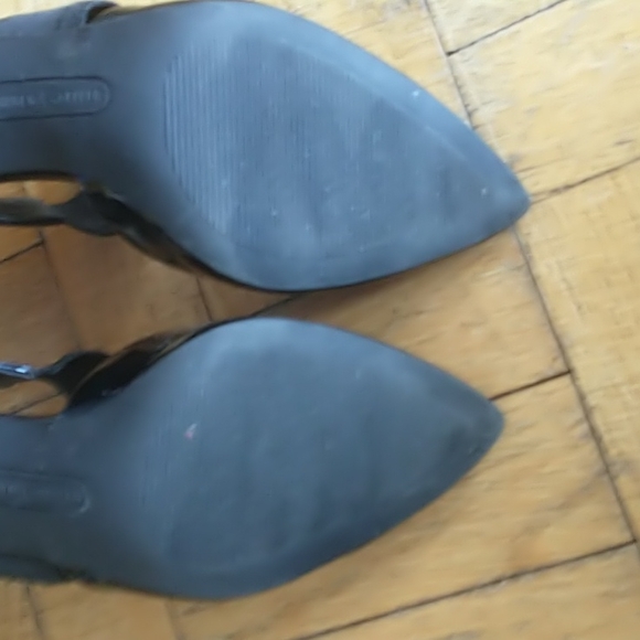 Black patent shoes, size 7M, Andrew Geller - Picture 4 of 6